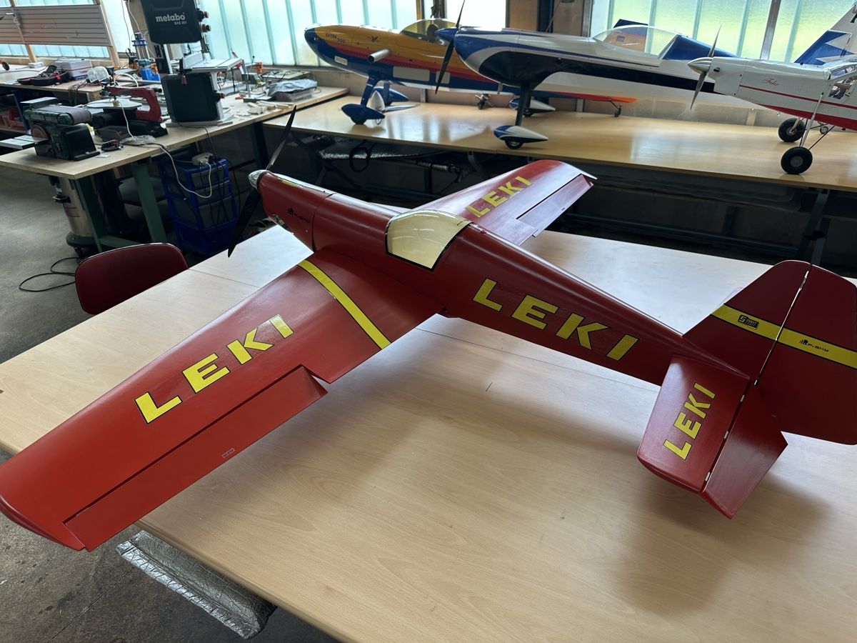 Modellismo RC: Acron Kunstflugmodell mit 30ccm RCGF Benzinmotor  – Usato da Jonschwil venduto da Sitag2017 1