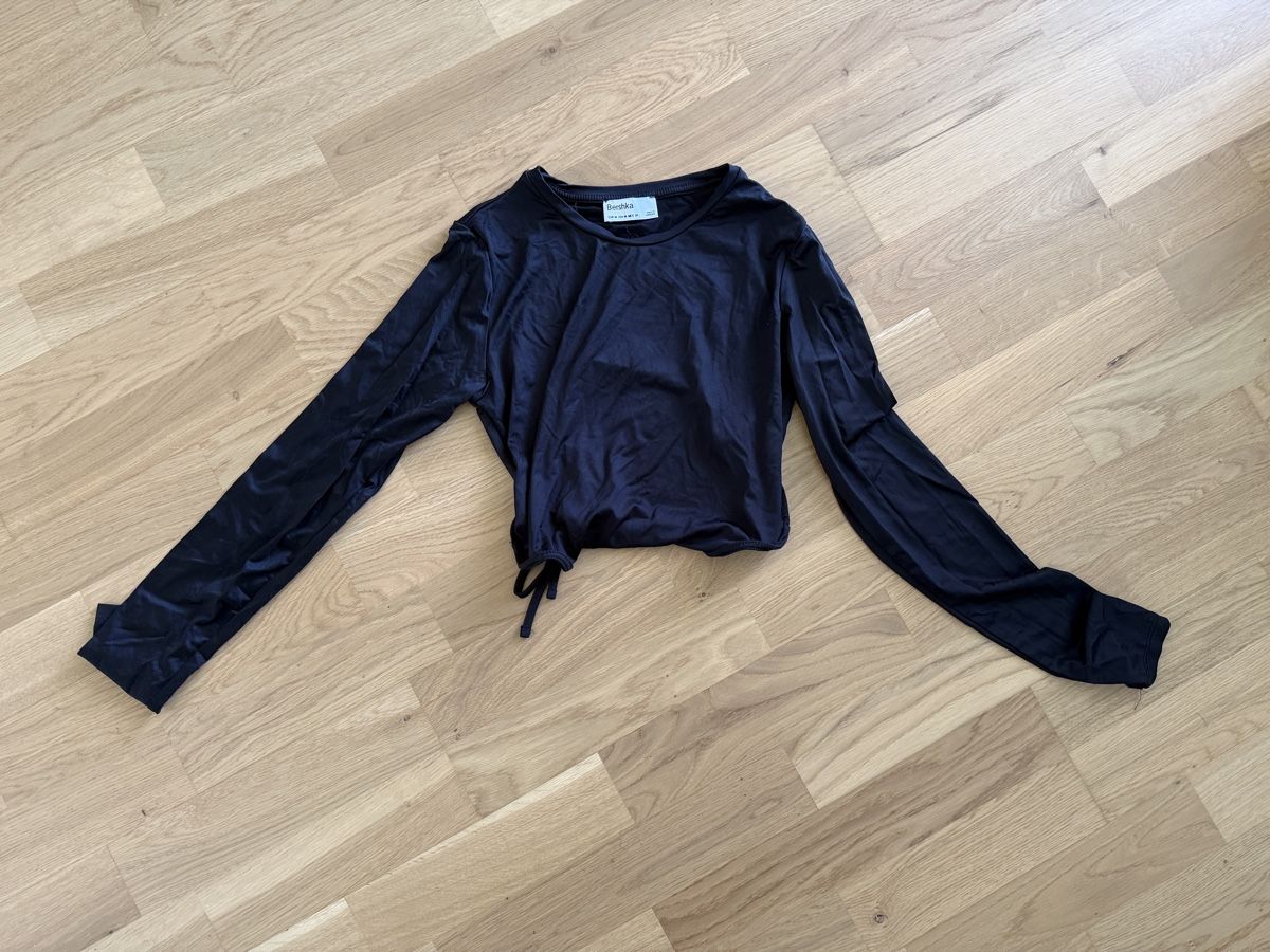 Bershka Top: croptop (m) – Usato da Freidorf TG venduto da driftingforthrifting
