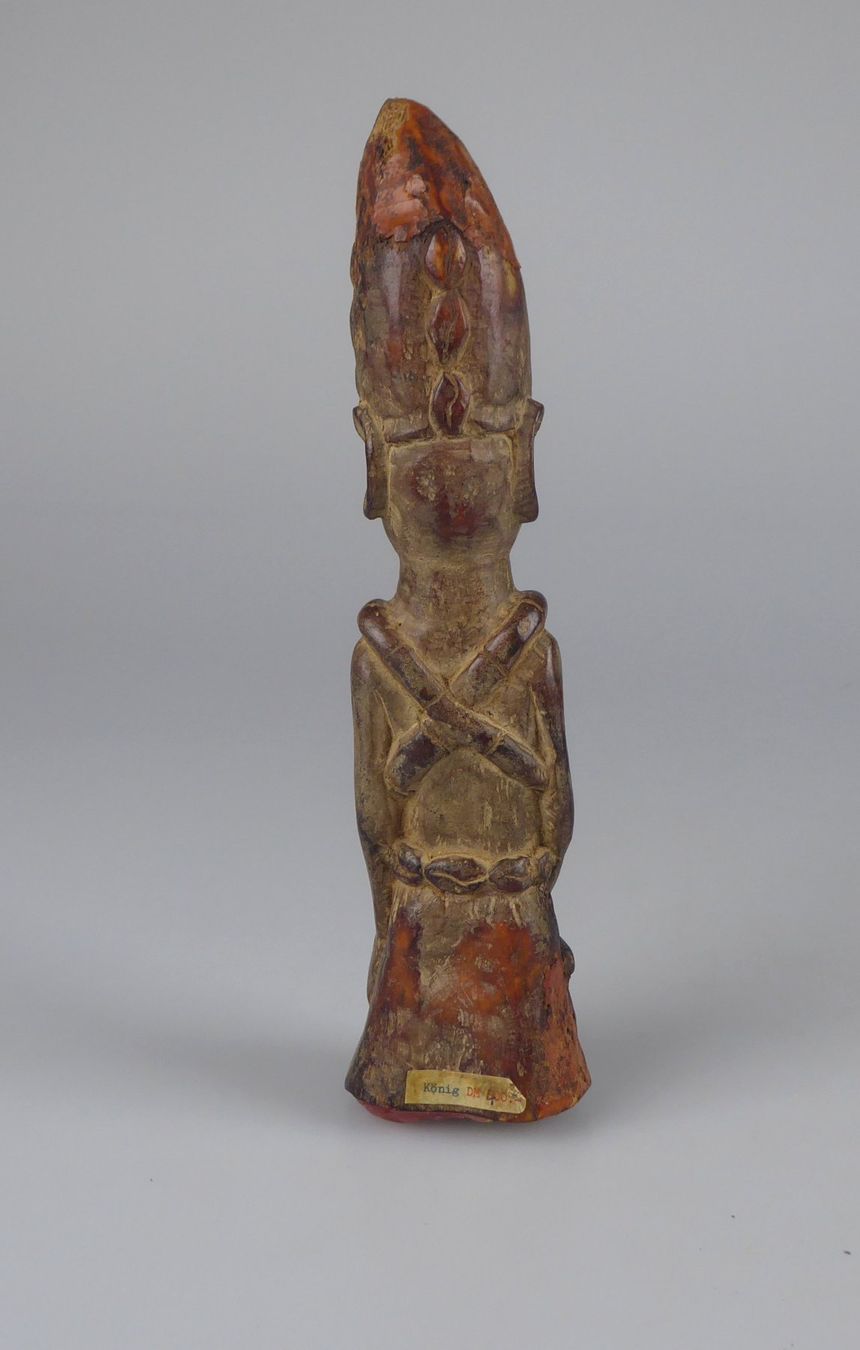 Statuette: Yoruba Holzfigur – Usato da Volketswil venduto da brockipfannenstil 1