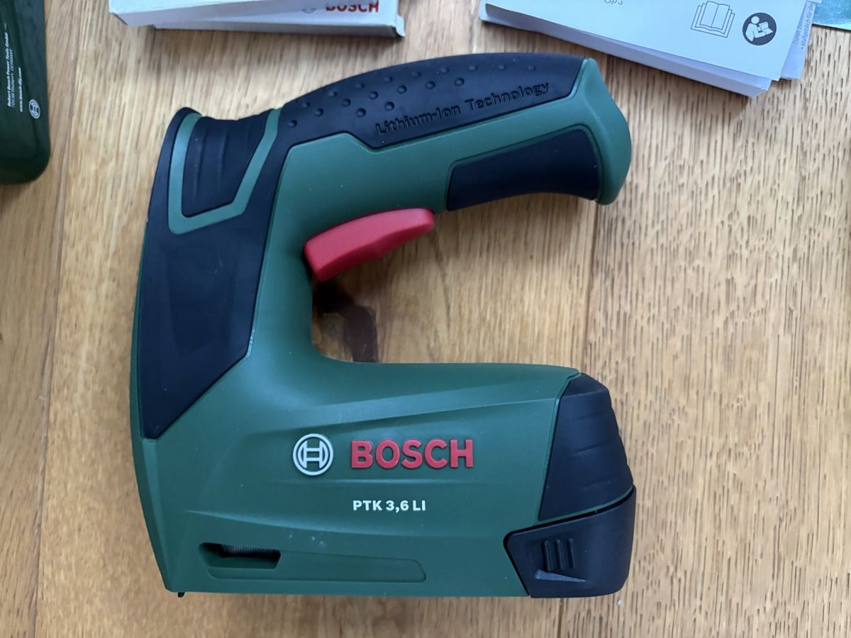 Tutte le macchine: Akku Tacker Bosch – Usato da Vilters venduto da Peri10 3
