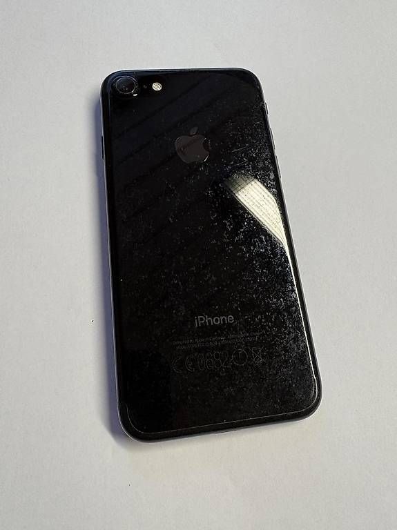 Apple Telefoni cellulari / Smartphones: iPhone 7 (32GB) Black – Usato da Schönholzerswilen venduto da -Osiris- 2