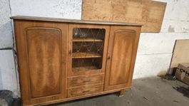 Antiker Schrank mit Glasvitrine und Schubladen