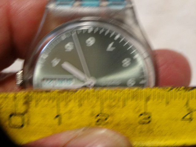 Swatch Montres: S-WATCH HERREN UHR,QUARTZ.SWISS MADE.TAG.DATE.LÄÜFT – D'occasion à zürich par ahmad01 3
