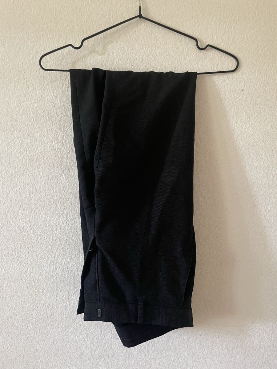 Hugo Boss Completi: Herren Anzug Hugo Boss dunkelgrau Grösse 44 – Usato da Adliswil venduto da maximiliann 3
