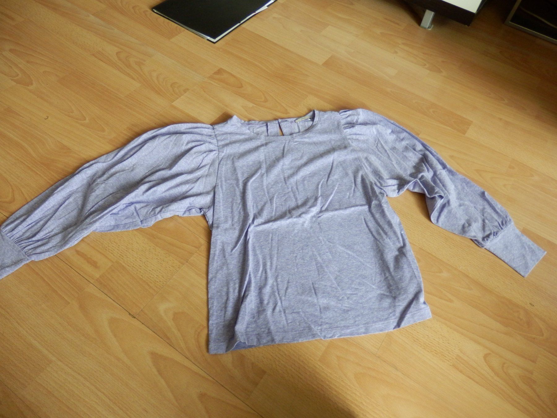 Esprit T-shirt: Damenshirt ESPRIT - XS - flieder – Usato da Emmenbrücke venduto da Schubi1