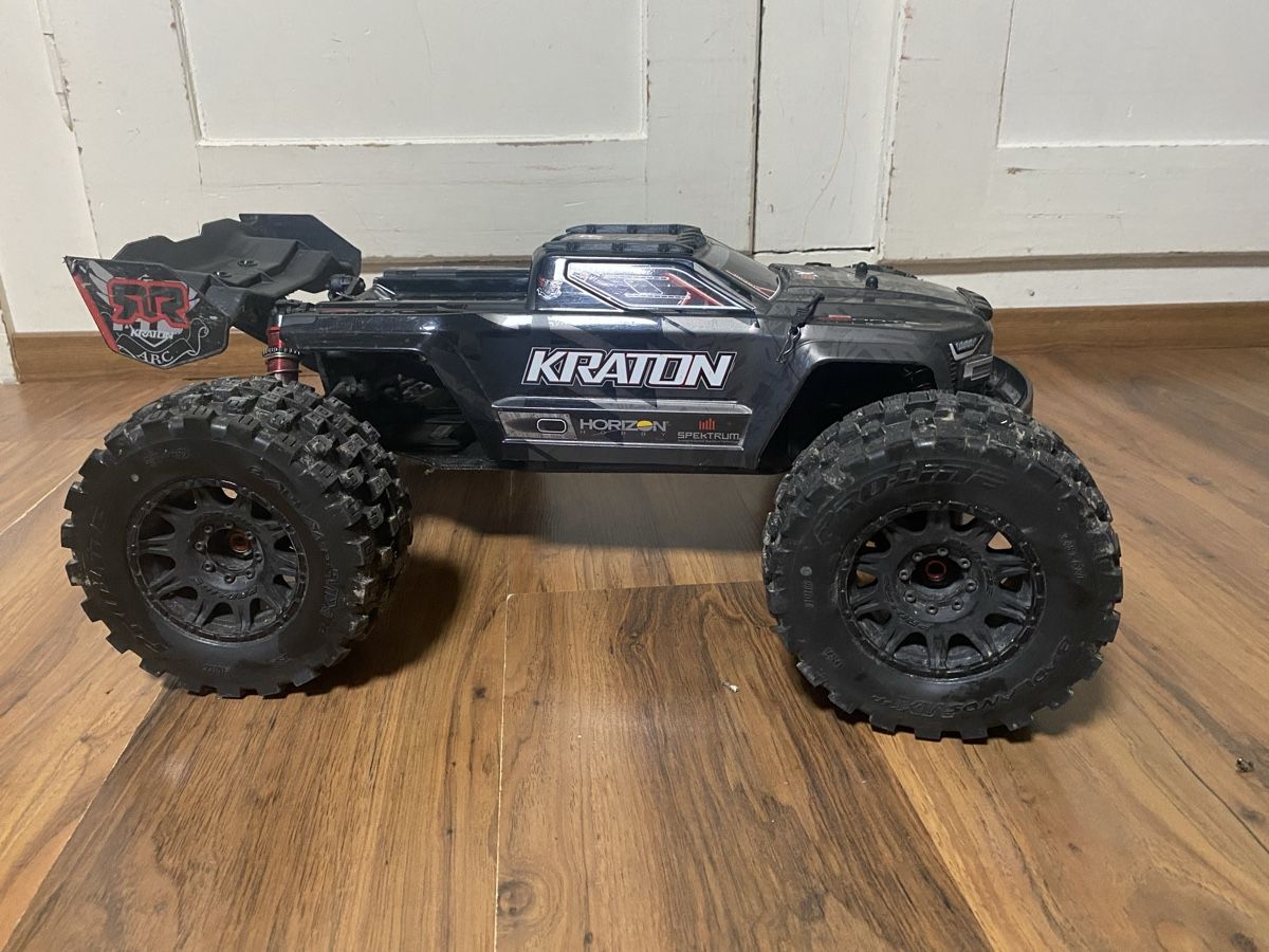 Arrma Modellismo RC: Arrma Kraton 6s schwarz – Usato da Müllheim Dorf venduto da chol7