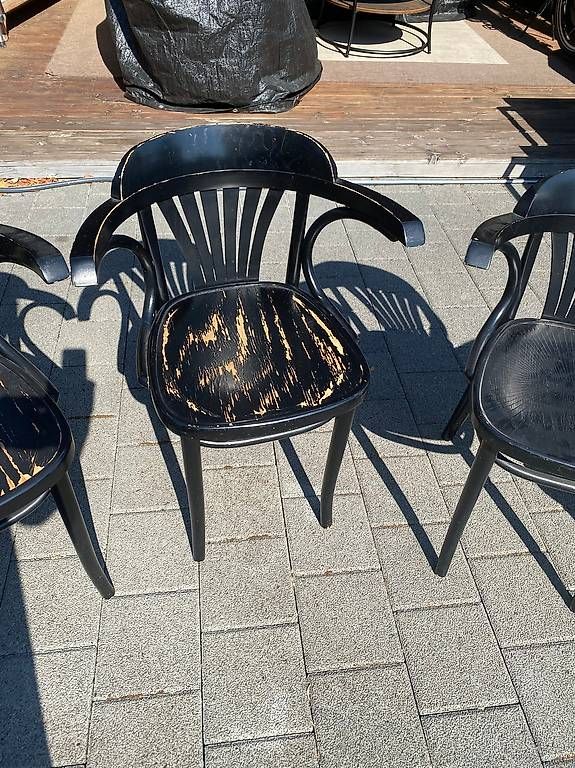 Chaises: Holzstühle schwarz, gebraucht – D'occasion à Vogelsang AG par compa64 2