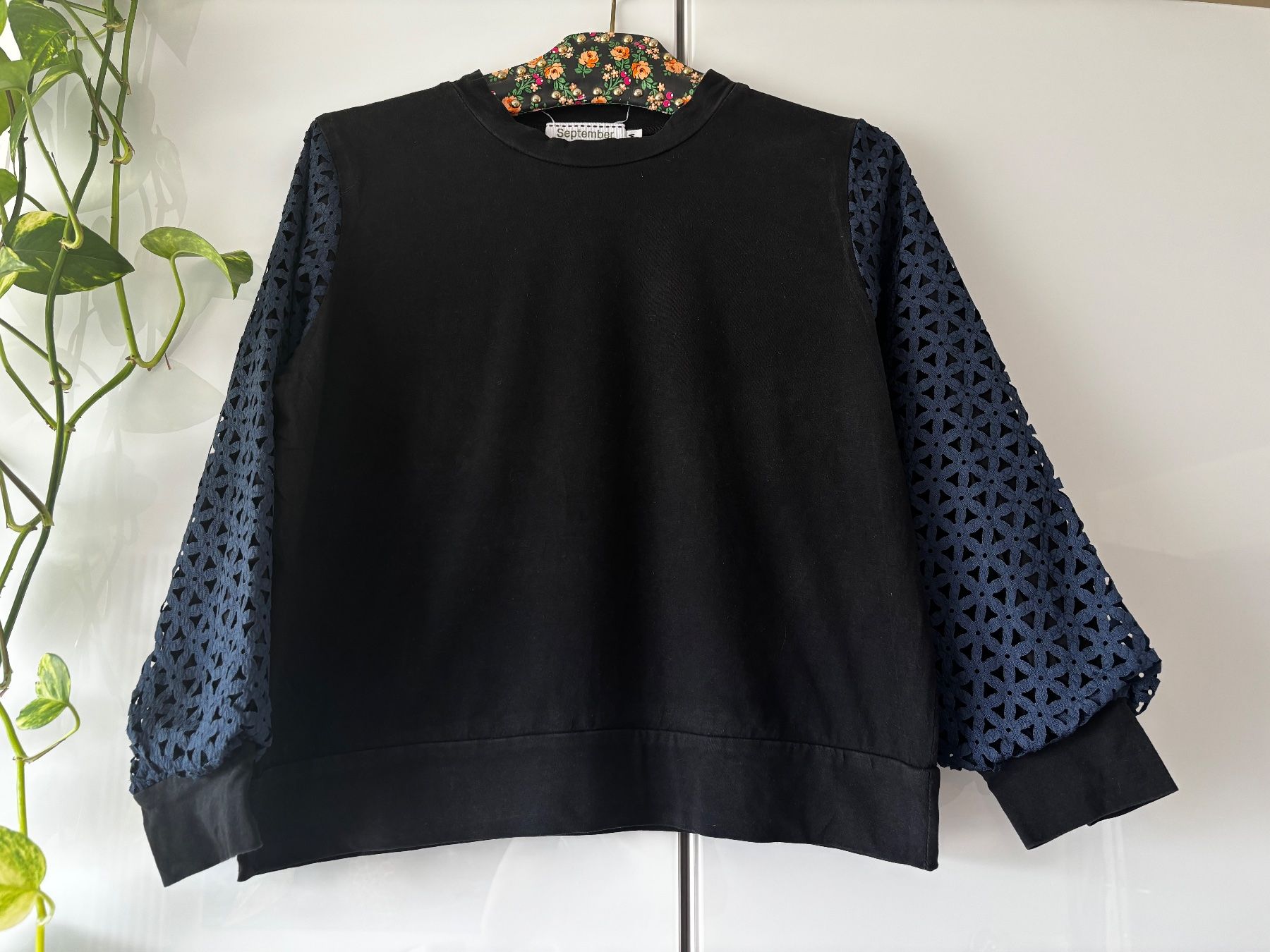 T-shirt: SEPTEMBER Langarmshirt Gr. M – Usato da Zürich venduto da missmodernage