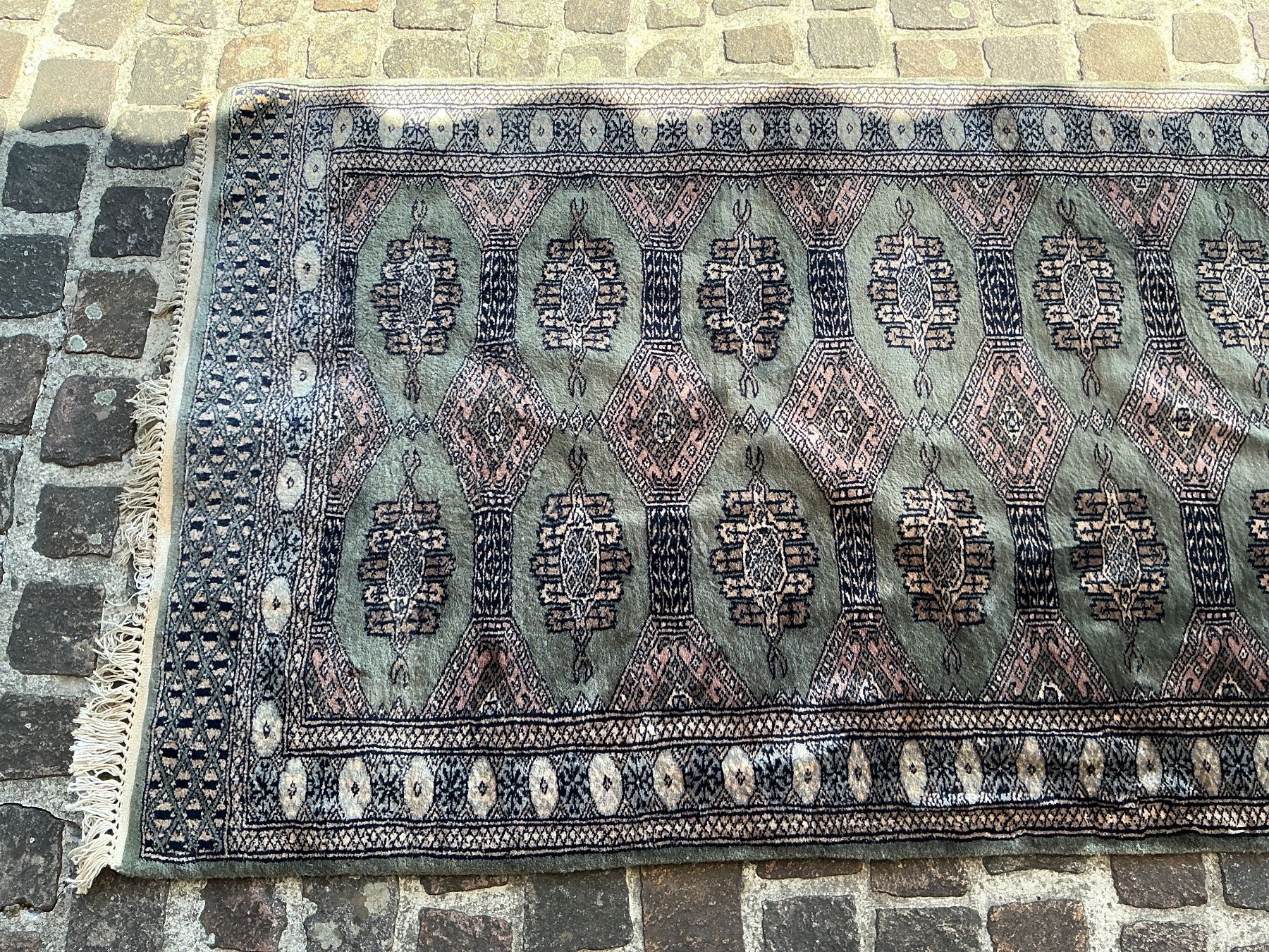Tappeti: Teppich orientalisch 100% Wolle – Usato da Rupperswil venduto da Vertigo6