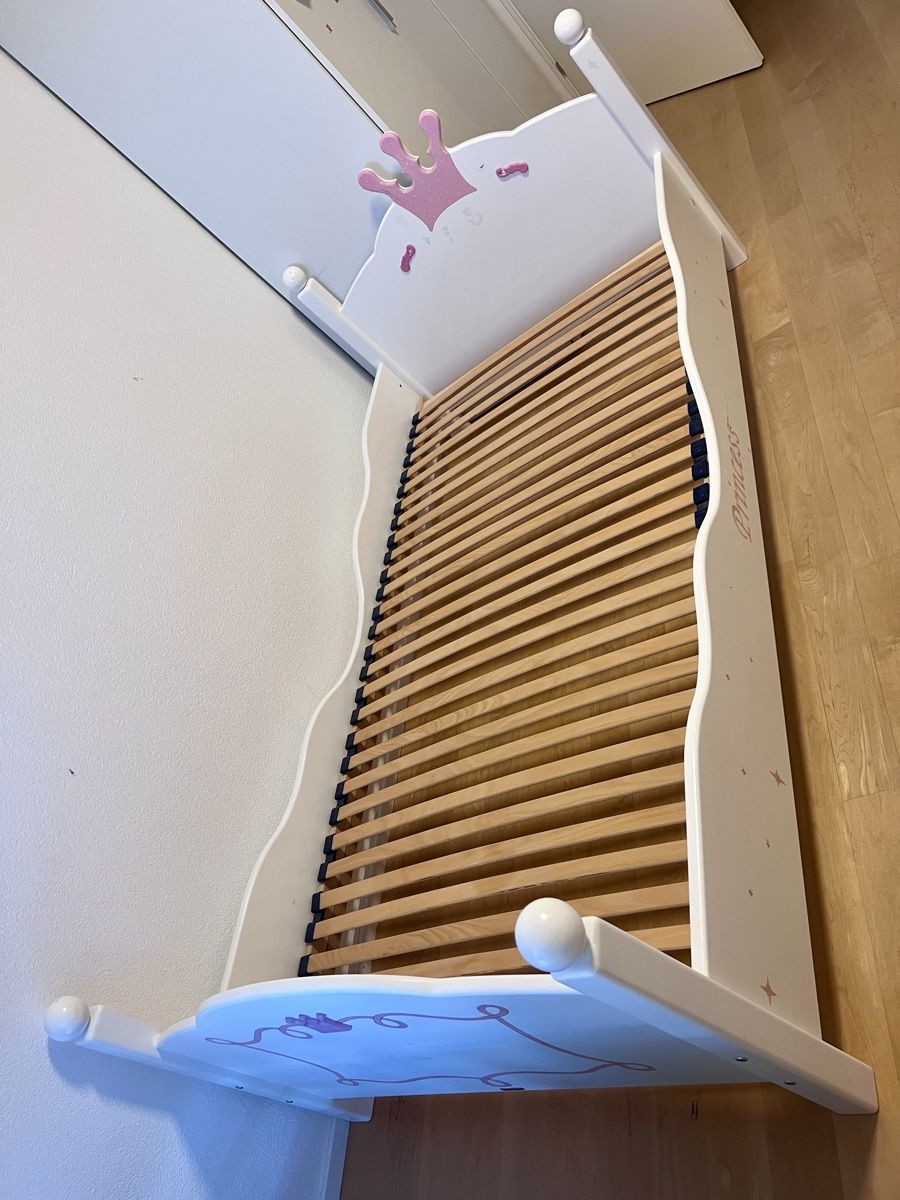 Letti: Kinderbett 100x200 – Usato da Rudolfstetten venduto da RADCENOL