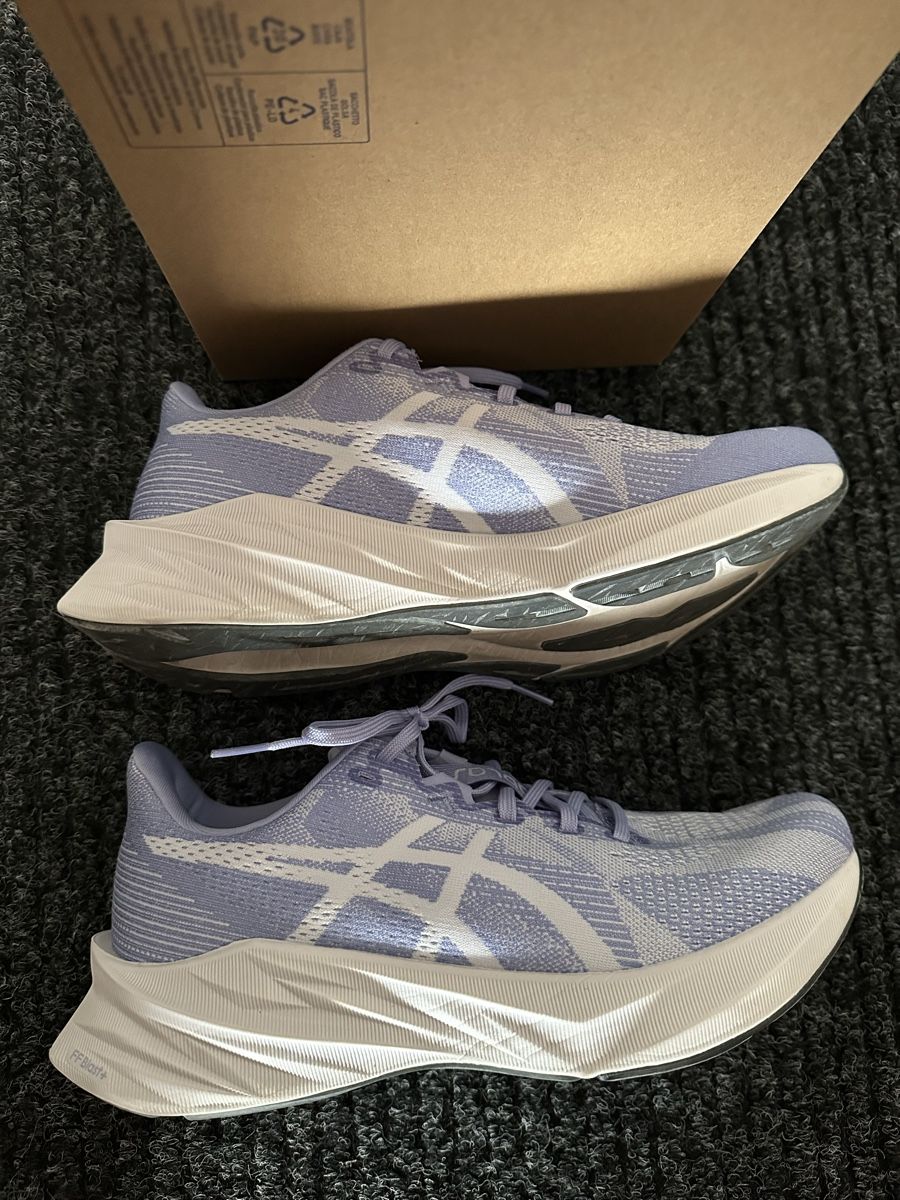 Asics Scarpe da donna: Asics Running Schuh Dynablast 5 Grösse 42.5 – Nuovo (secondo la descrizione) da Aegerten venduto da Miggi_7 2