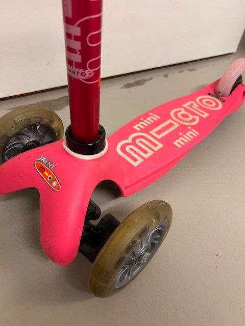 Micro Kickboard: Micro Mini Scooter – D'occasion à Erlenbach ZH par Lichtfluss 1