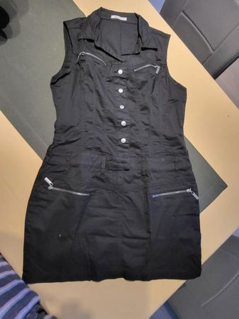 Schwarzes Sommerkleid Grösse 40 mit Reissverschlüssen