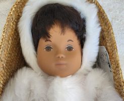 Hübsches Sasha Baby Puppe "Eskimo"
