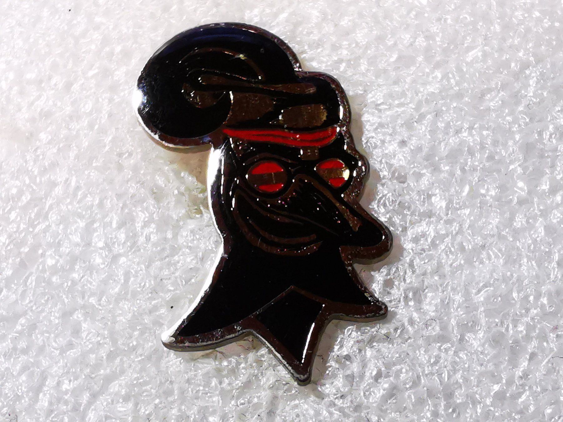 Plaketten & Abzeichen: Ansteckpin 60: Fasnacht Basel – Gebraucht aus Oppligen von Pin-Fall-Shop