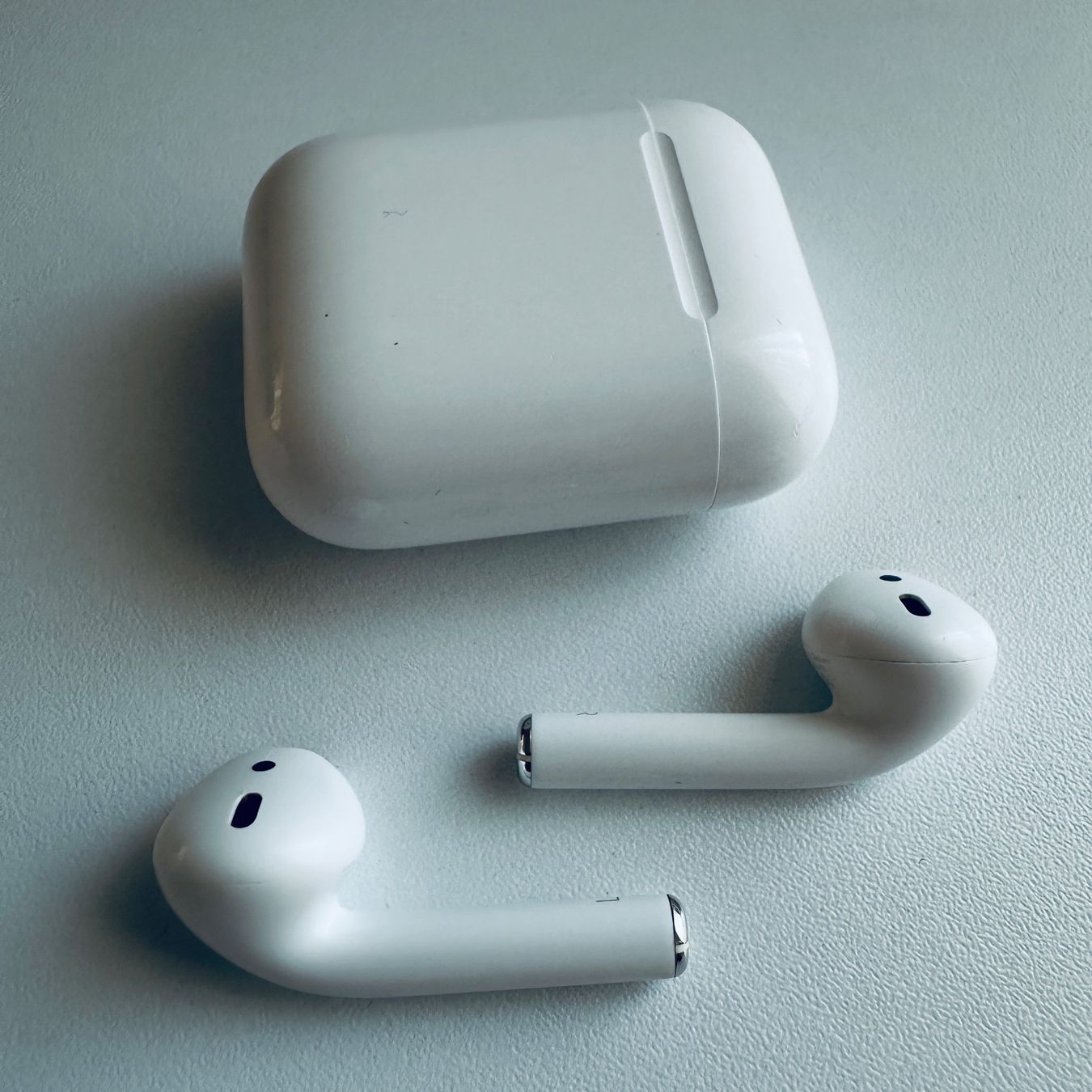 Apple Cuffie: Original Apple AirPods 2 Kopfhörer Wireless Lightning Kabel – Usato da Basel venduto da MY.AIRPODS.SHOP 8