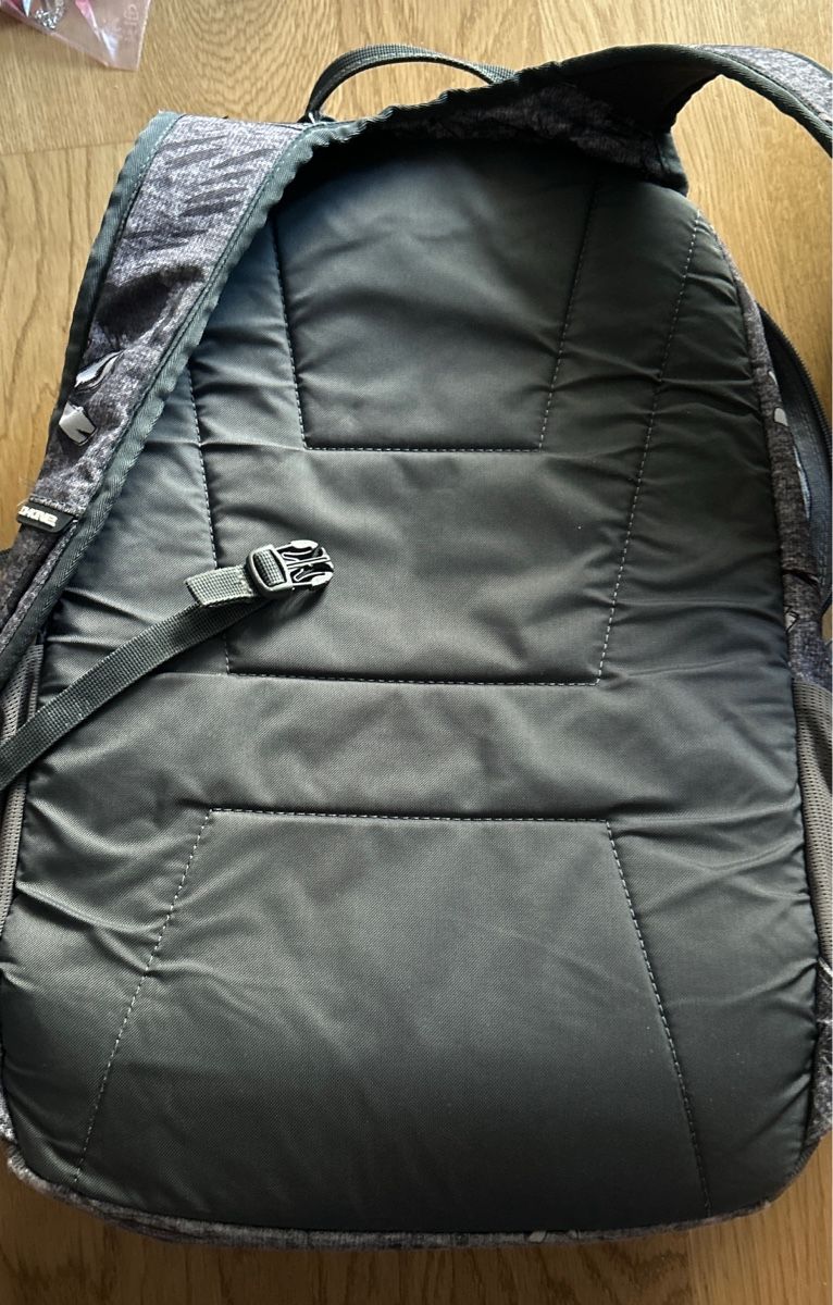 Dakine Zaini: Dakine Rucksack – Nuovo (secondo la descrizione) da Schöftland venduto da DesignbyNaja 1