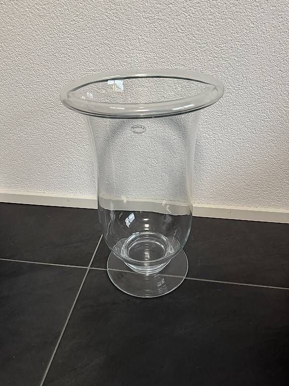 Vase & Récipients: Large glass vase – D'occasion à Cham par fin_58ll