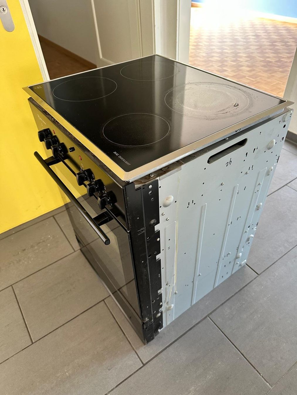 V-Zug Forni: Backofen mit Glaskeramik V-ZUG – Usato da Spreitenbach venduto da Space_X 2