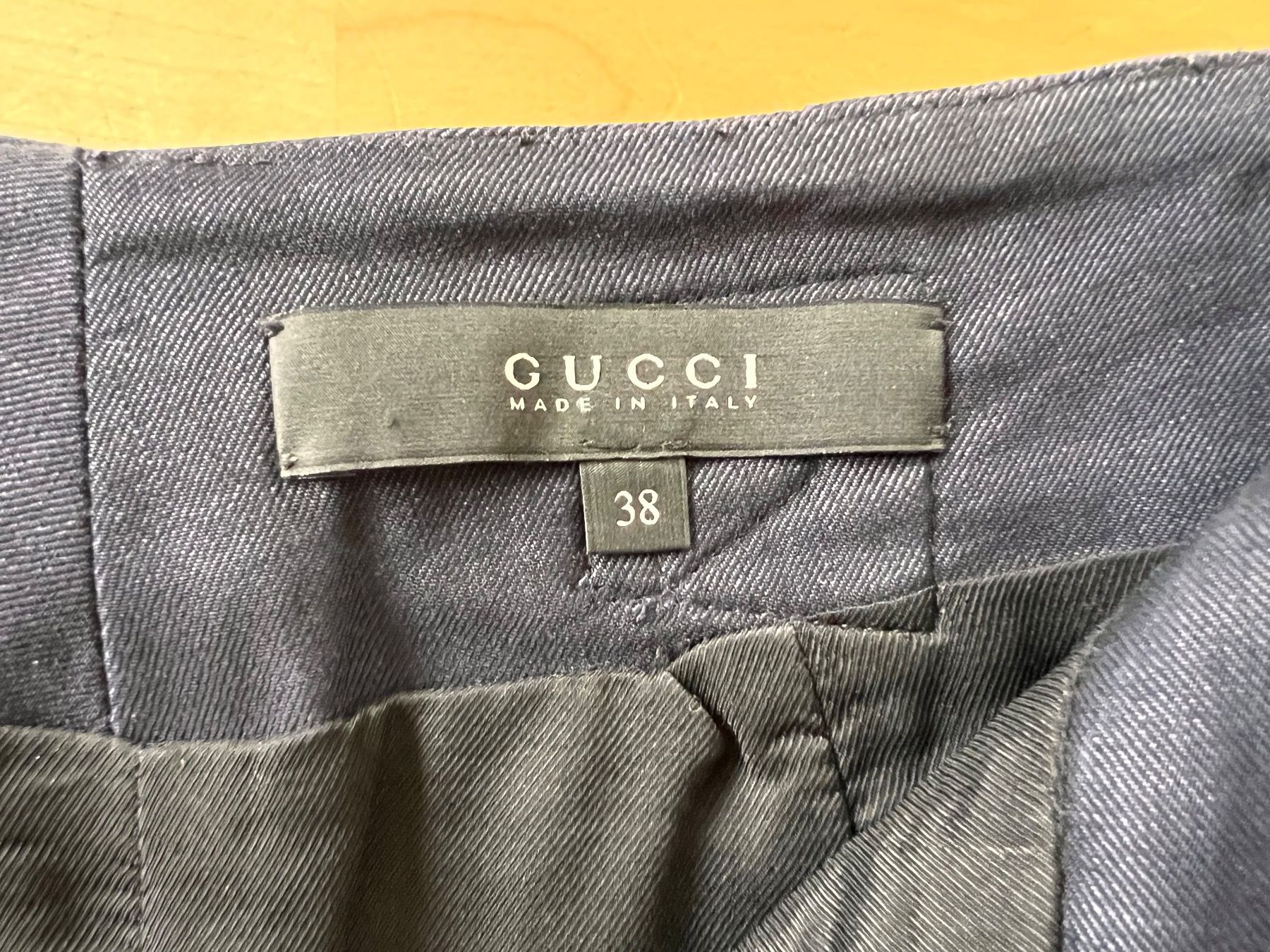 Gucci Gonne: Gucci Mini Skirt Gr. IT 38 – Usato da Küsnacht ZH venduto da mar_tr9p 3
