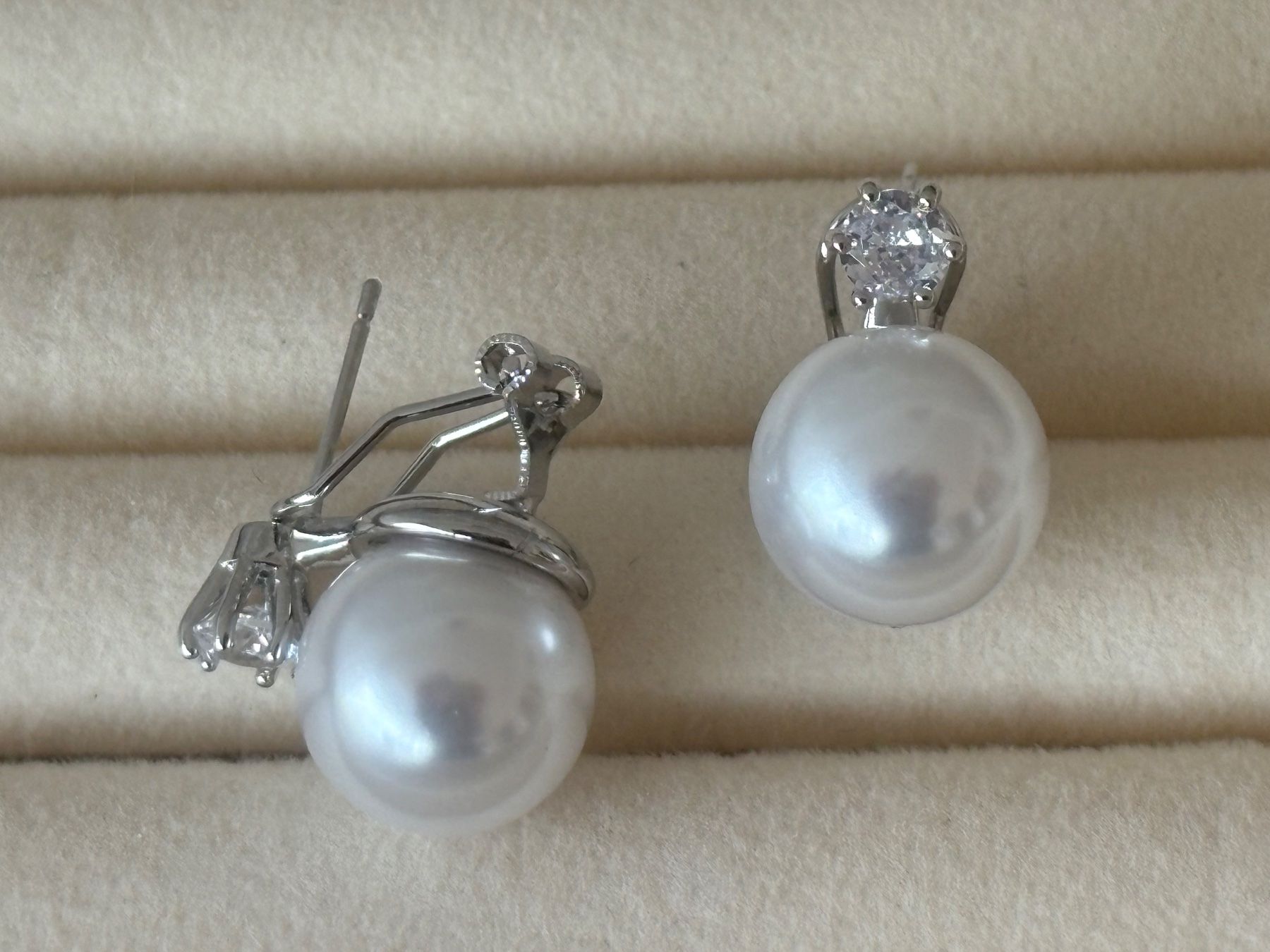 Boucles d'oreille: Luxus Elegante Ohrstecker  Kunstperlen weiss Farbe: Silber – Neuf (Voir description) à Biel-Bienne par Roserosse13 2