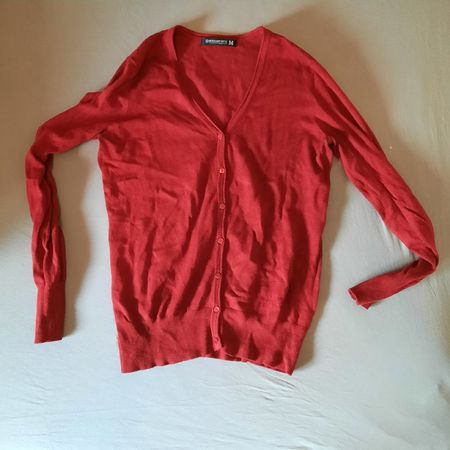 Bordeauxrote Strickjacke, Grösse M, 80% Viscose,