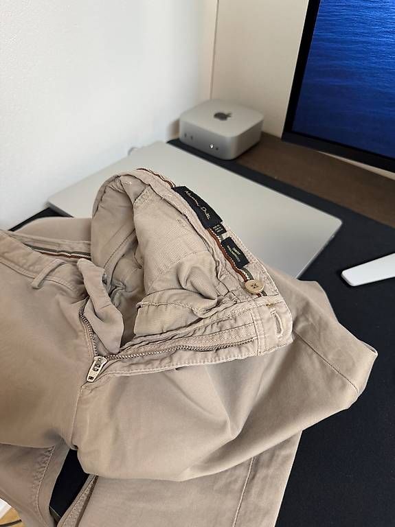 Massimo Dutti Pantaloni: Massimo Dutti Hose Beige - Größe 31 EU / 40 US - Luxus – Usato da Schübelbach venduto da Rahnmont 1