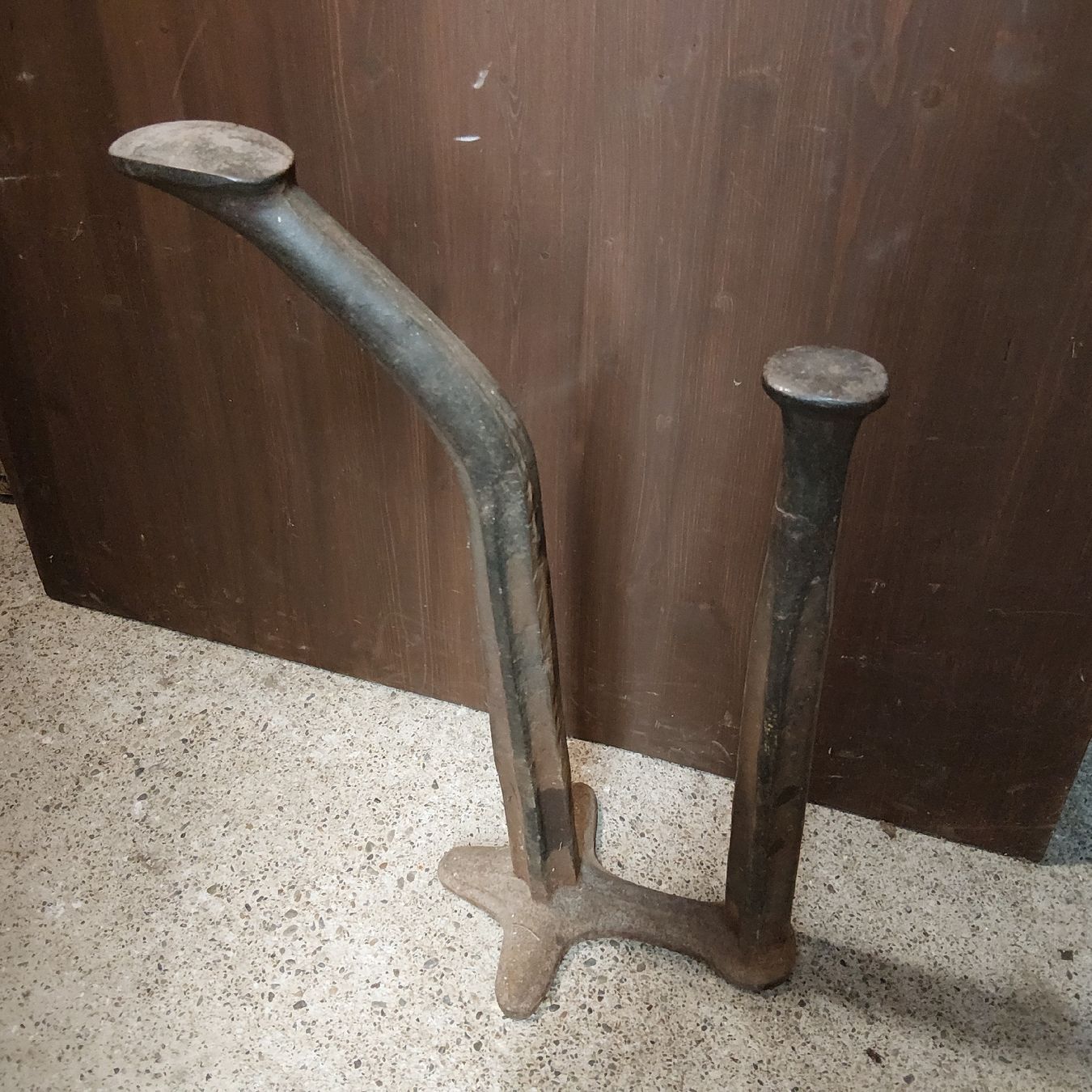 Attrezzi da lavoro: Schuster Amboss / Fusshalter, Antik – Usato da Bertschikon Gossau venduto da Tho0815