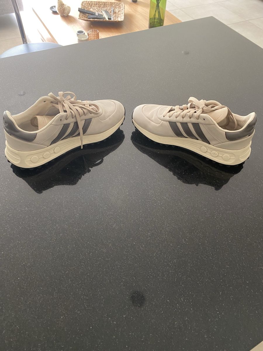 Adidas Scarpe da donna: Adidas La Trainer XLG – Usato da Menziken venduto da Chacharas