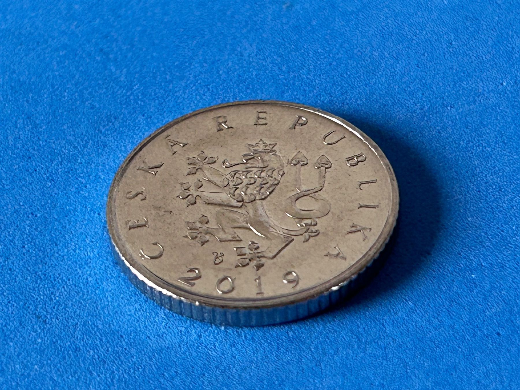 Tutti le monete: Czech Republic - 1 Koruna 2019 – Usato da Corcelles NE venduto da AJKader 9