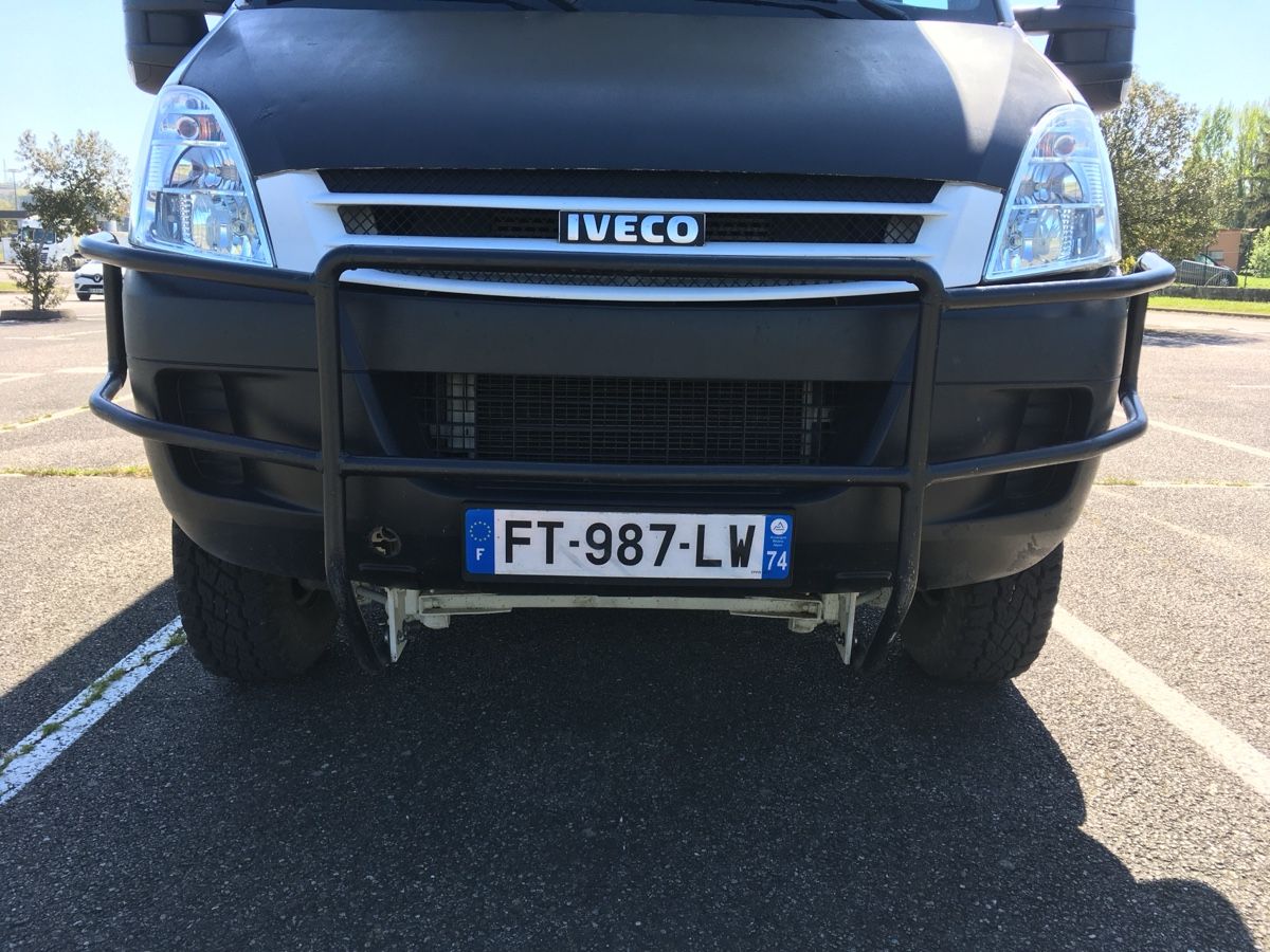 Iveco Tutti i ricambio: pare buffle iveco daily 4x4 – Usato da Martigny venduto da coy_h9mr