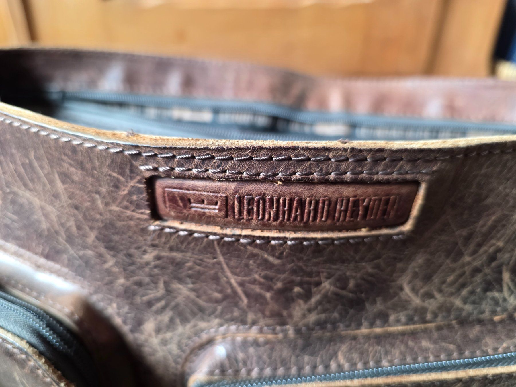 Koffer & Taschen: robuste Leder Akten Mappe Laptop Tasche Leonhard Heyden – Gebraucht aus Walterswil BE von Lonitti 1