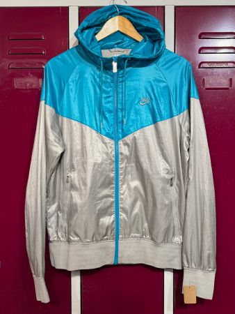 NIKE SPORTSWEAR WINDBREAKER JACKET SZ: M