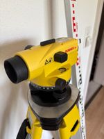 LEICA RUNNER 24 AUTOMATIC LEVEL PLUS ACCESSORIES.