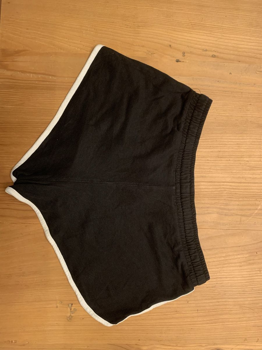 Tally Weijl Pantaloni: kurze Hosen gr. 36 farbe schwarz und hellblau – Usato da Solothurn venduto da amelie.br 2