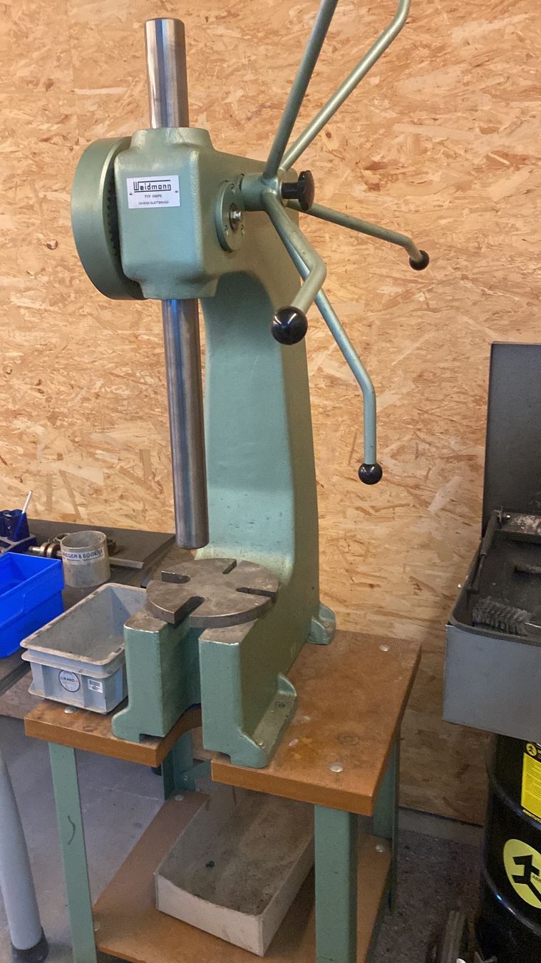 Weidemann Alle Maschinen: Dornpresse Weidmann HWP5 – Gebraucht aus Sargans von  3