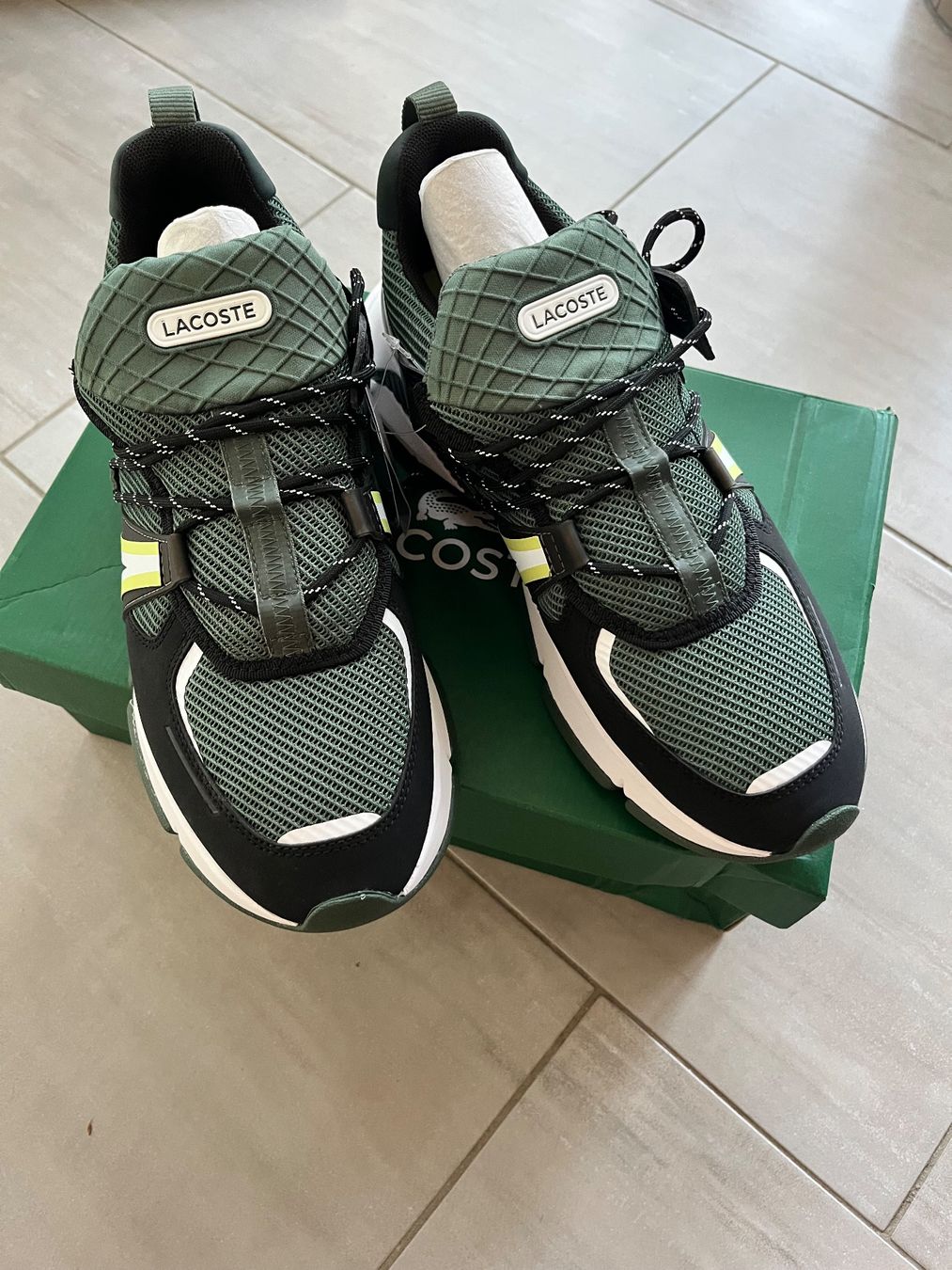 Lacoste Scarpe da uomo: Baskets Lacoste neuves vert taille 42 – Nuovo e nell'imballaggio originale da Aesch BL venduto da bar_t8vg