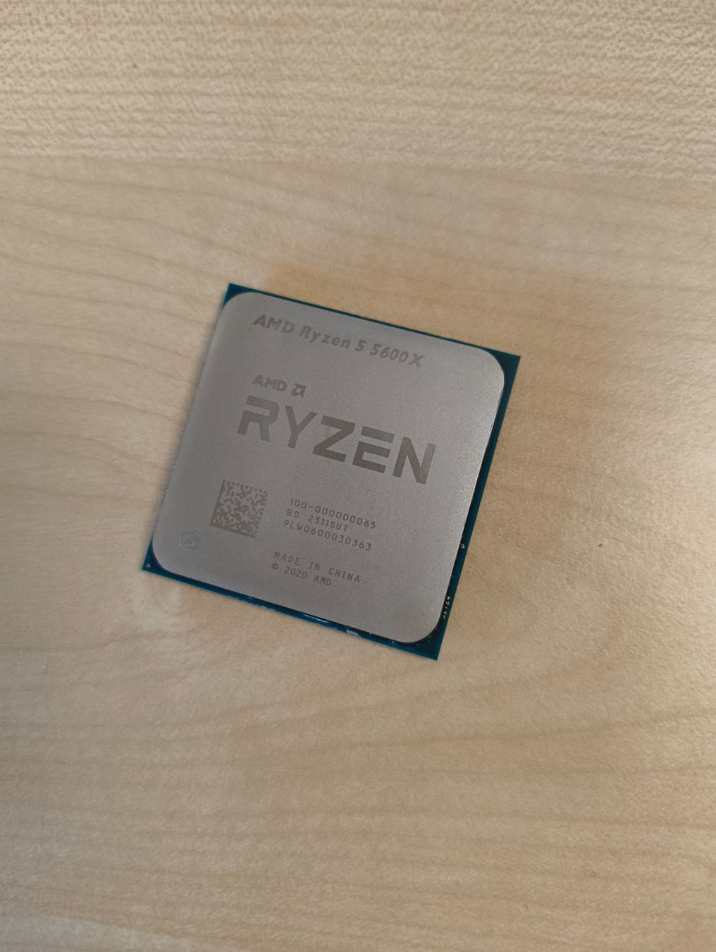 Amd Componenti elettronici: AMD Ryzen 5 5600x - Lire la description – Difettoso da Fribourg venduto da LaFondue