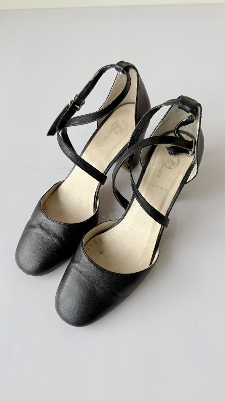 Scarpe da donna: Schuh Bata Gr. 38 – Usato da Jonen venduto da BMWE369