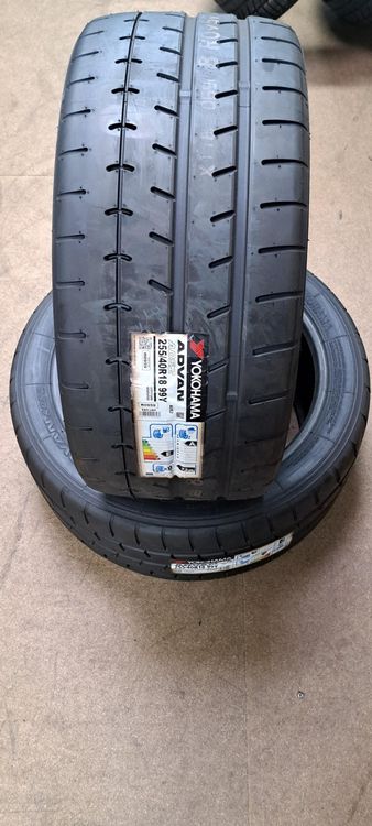 Yokohama Advan A052 TIRE 255/40/17 98W main image 1