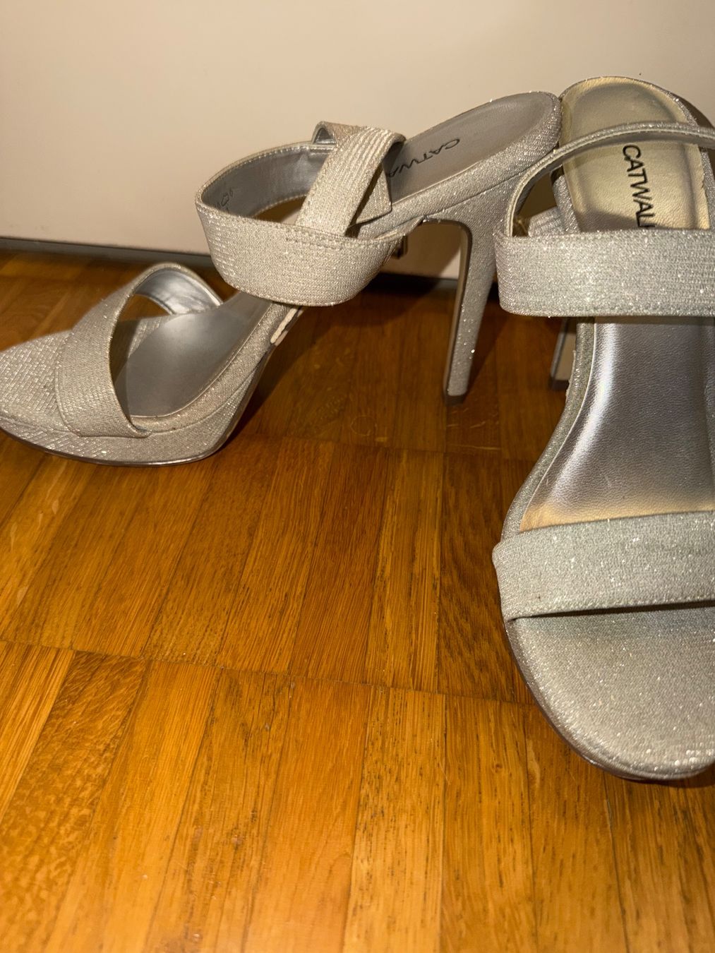 Chaussures femmes: High heels silber – D'occasion à Adliswil par m.200100 1
