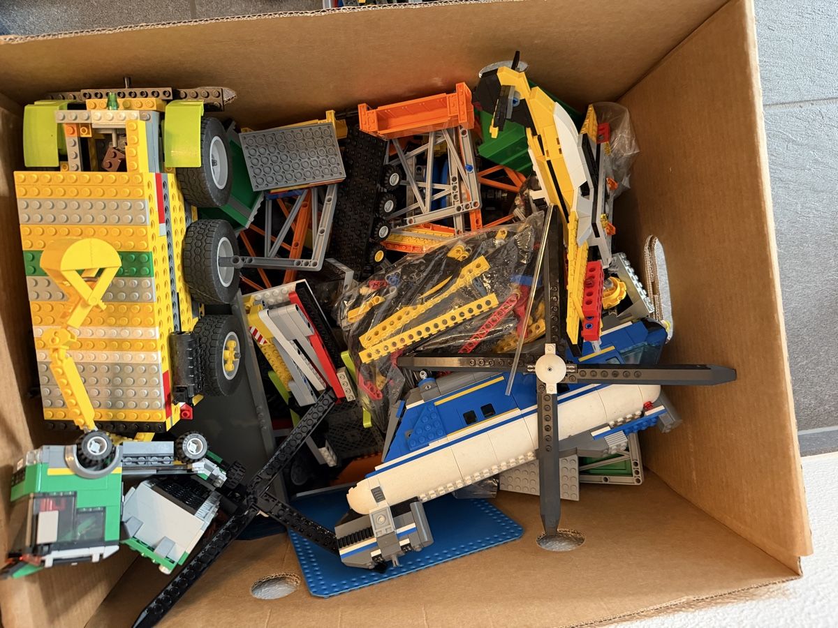 Lego Kit di costruzioni: Lego Konvolut: Technic, City, Einzelteile – Usato da Muri AG venduto da cag733 4