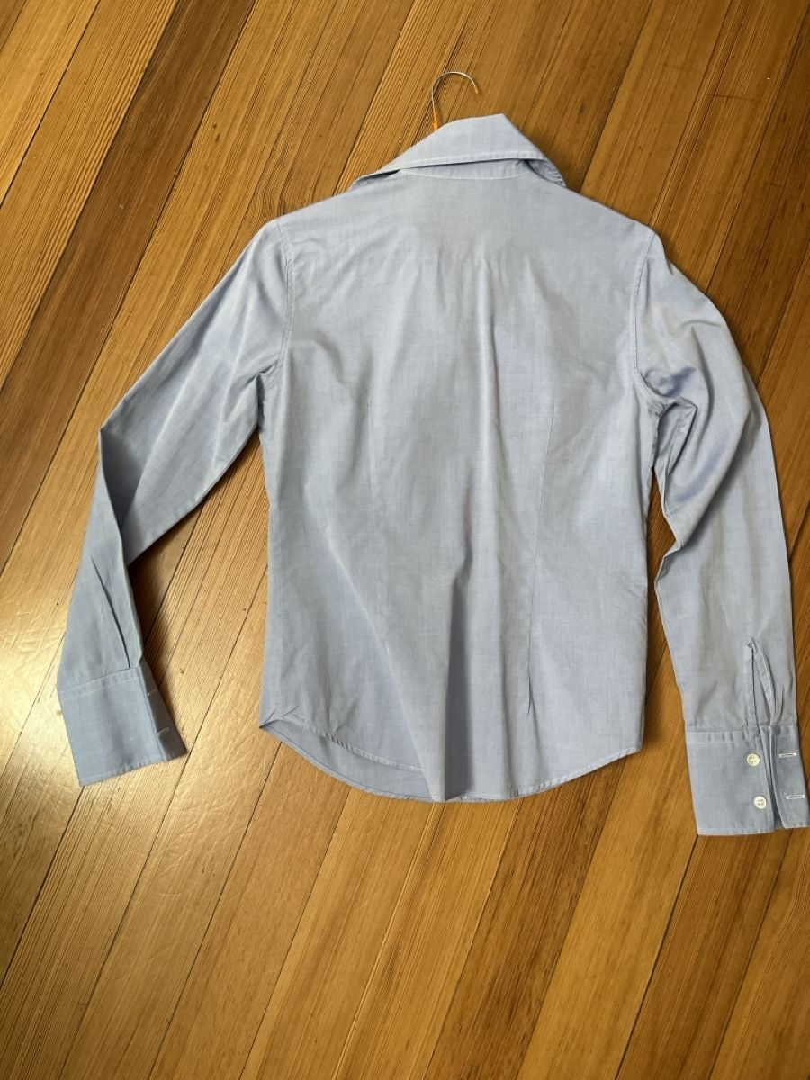 Blusen: Ingram - Italian Light Blue Button-Up Shirt Size S – Gebraucht aus Basel von Corinna58 1