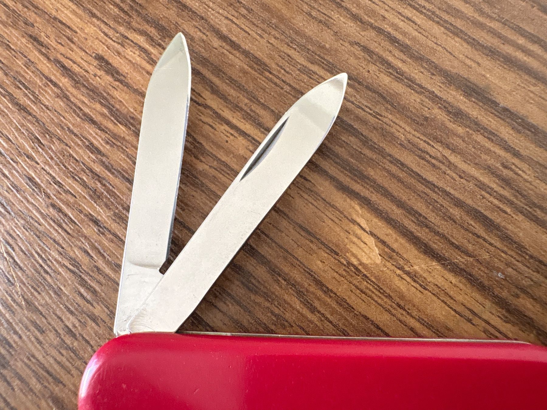 Victorinox Coltelli tascabile: VICTORINOX - Classic - Sackmesser - Sternzeichen Wassermann – Usato da Andwil SG venduto da Rainboli 4
