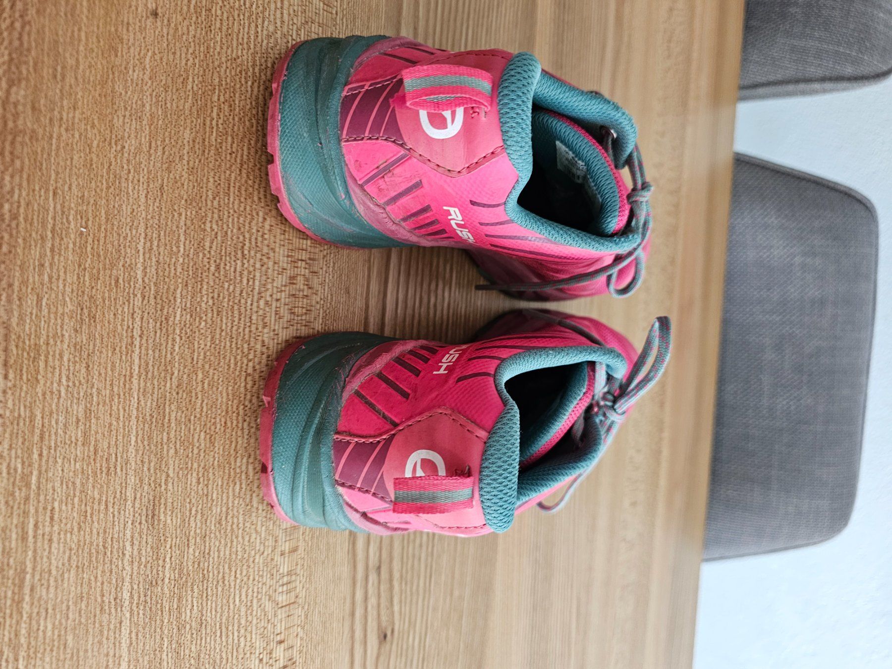 Scarpa Chaussures filles: Coole Scarpa Gore Tex Trekkingschuhe, Gr. 37 – D'occasion à Nottwil par colina08 1