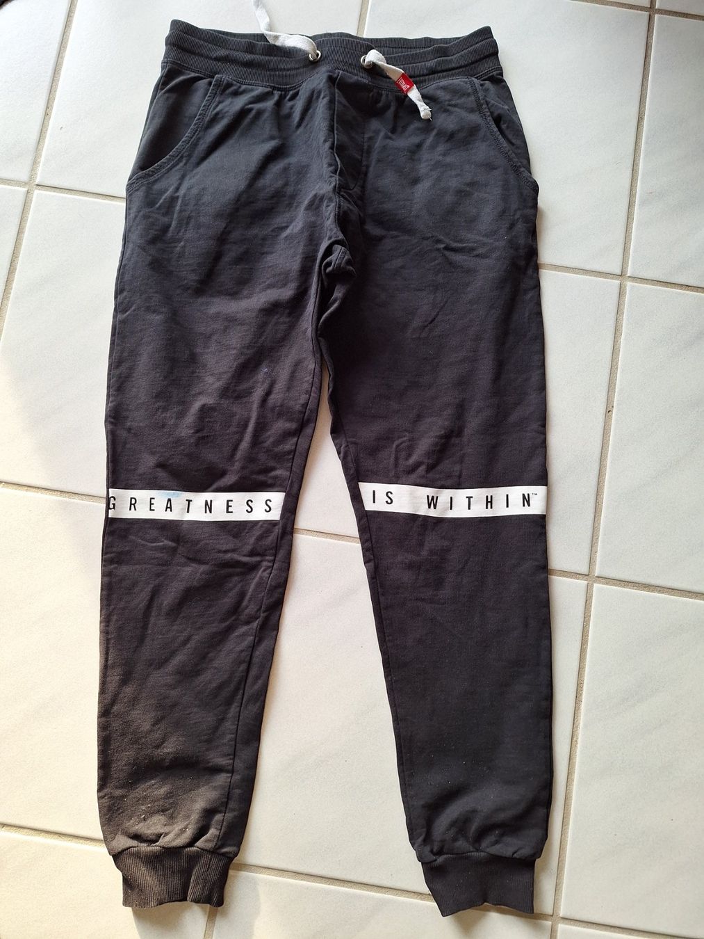 Pantaloni: Trainerhose Everlast, Gr. S – Usato da Eiken venduto da Lashar