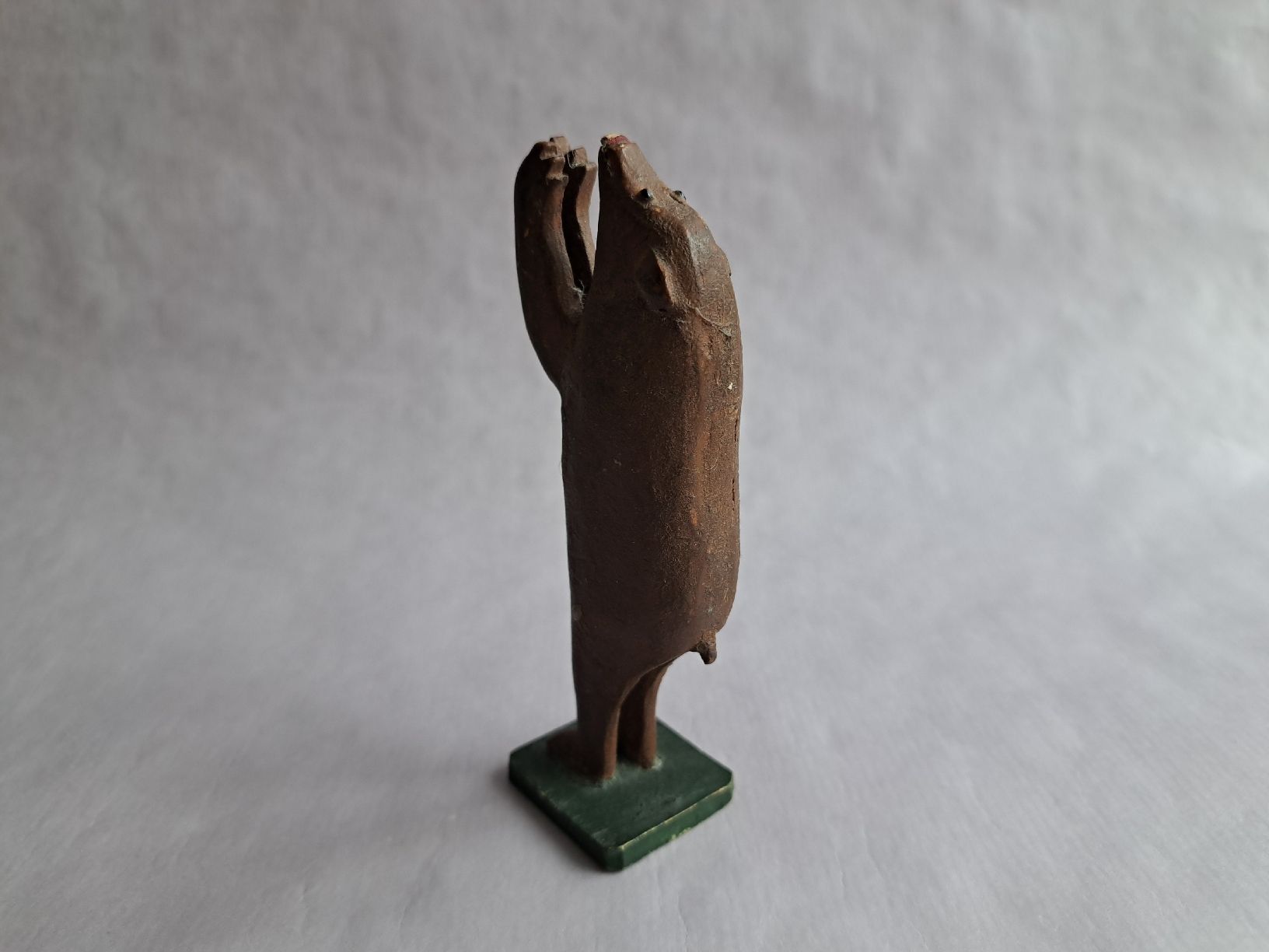 Statuette: Antiker holzgeschnitzter Bär – Usato da Zumikon venduto da Berni6993 3