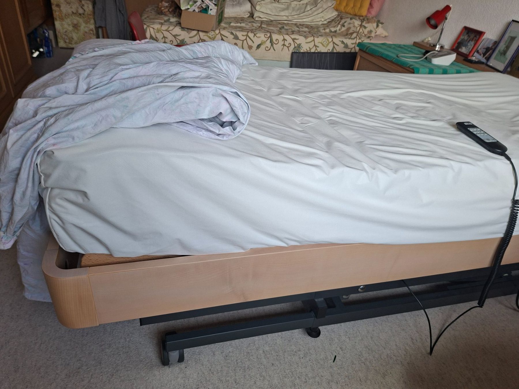 Betten: Elektrisch verstellbares Bett – Gebraucht aus Etzwilen von 3ei_5rty 7