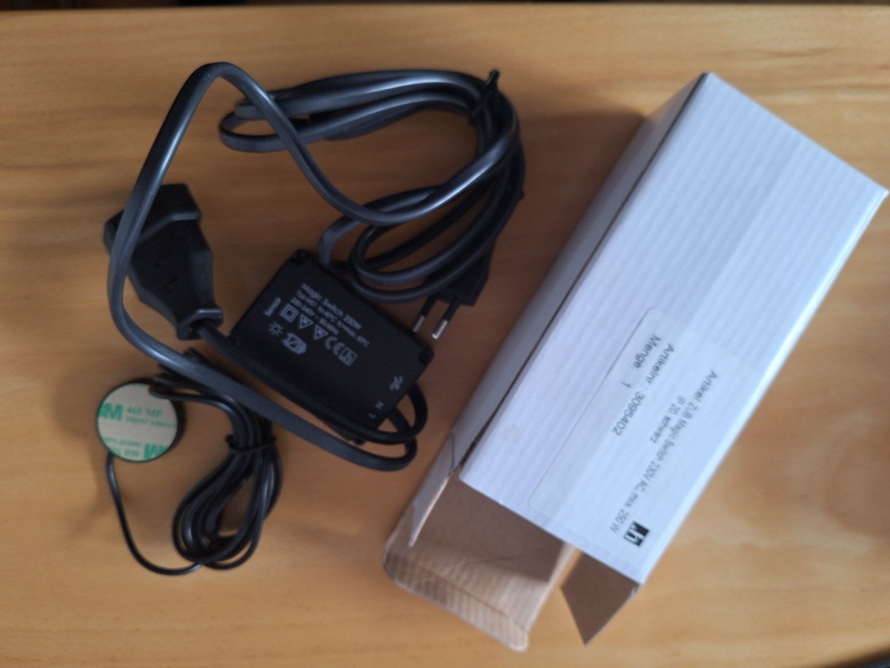 Schalter: 2 Stk. Berührungsschalter HALEMEIER MagicSwitch – Neu und originalverpackt aus Affeltrangen von Salz-Pfeffer