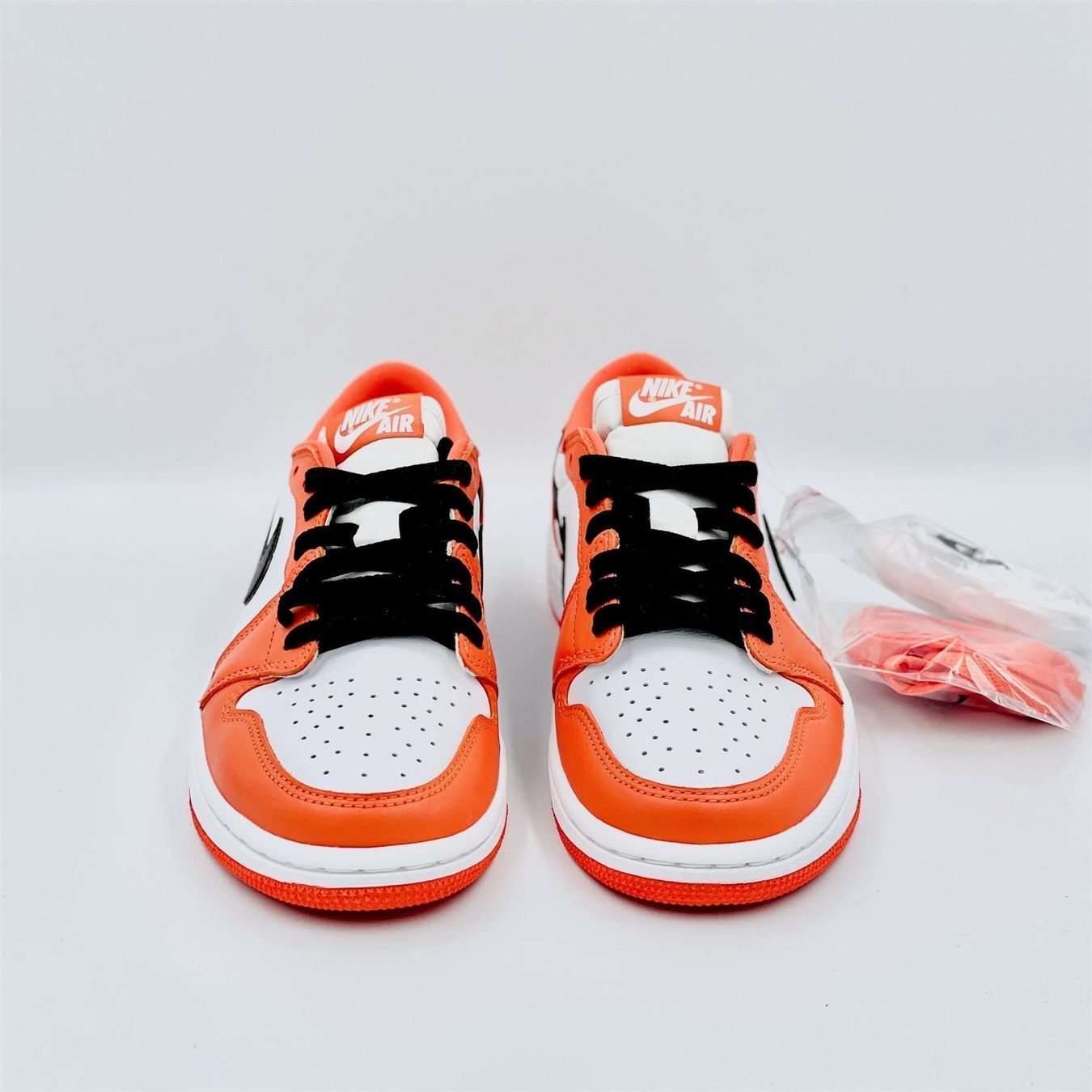 Jordan Scarpe da donna: Nike Air Jordan 1 Low Starfish EU 41 – Nuovo e nell'imballaggio originale da Erlinsbach venduto da sasneakers 3